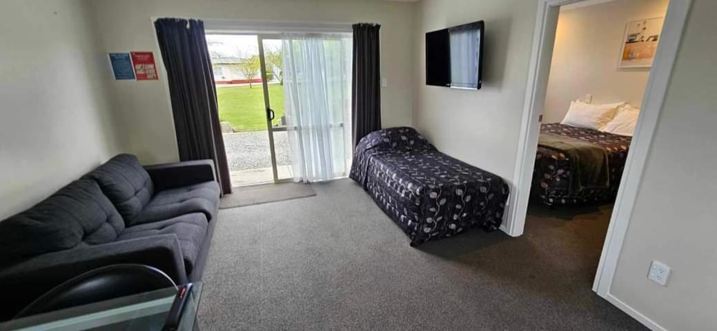 Sunnydays Motel Gisborne Buitenkant foto
